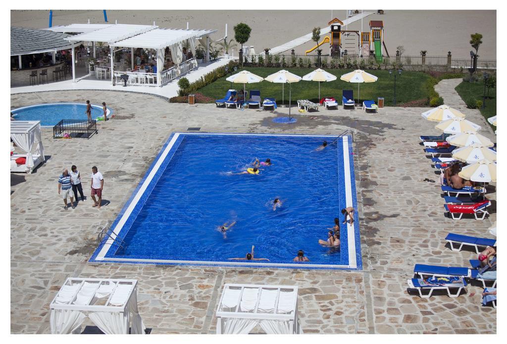 Aparthotel Regina Mare Tsarevo Exterior photo