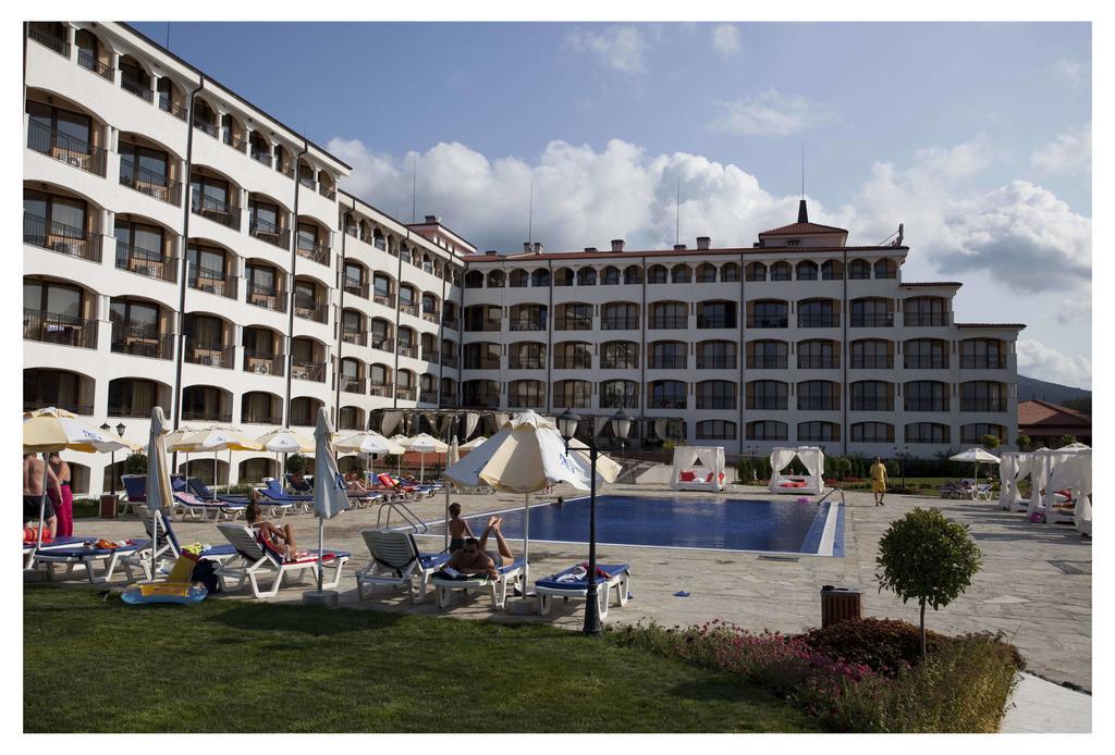 Aparthotel Regina Mare Tsarevo Exterior photo